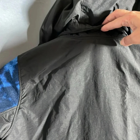 H&M kids 10-12 Fleece lightweight jacket with detachable hood. - Picture 6 of 7